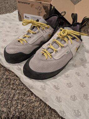 EVOLV - Defy - Lace Climbing Shoe US 11.5 - EU45 - Climb / Rock Climb Gym